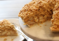 The Great Gobbler Apple Crumble